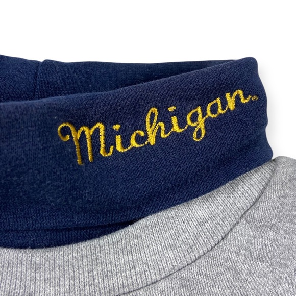 University of Michigan Vintage Gray Sweatshirt Turtleneck - Picture 4 of 9